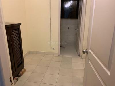 Bathroom Image of 1012 Sq.ft 3 BHK Apartment / Flat for sale in Paras Tierea, Sector 137 Noida for Rs. 11000000