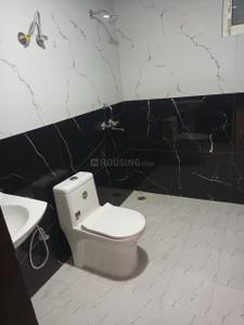 Bathroom Image of 1050 Sq.ft 2 BHK Apartment / Flat for sale in Aashi Modern Apartment 2, Sector 73 Noida for Rs. 3500000