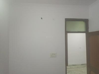 Bedroom Image of 450 Sq.ft 2 BHK Builder Floor for sale in Pitampura New Delhi for Rs. 3300000