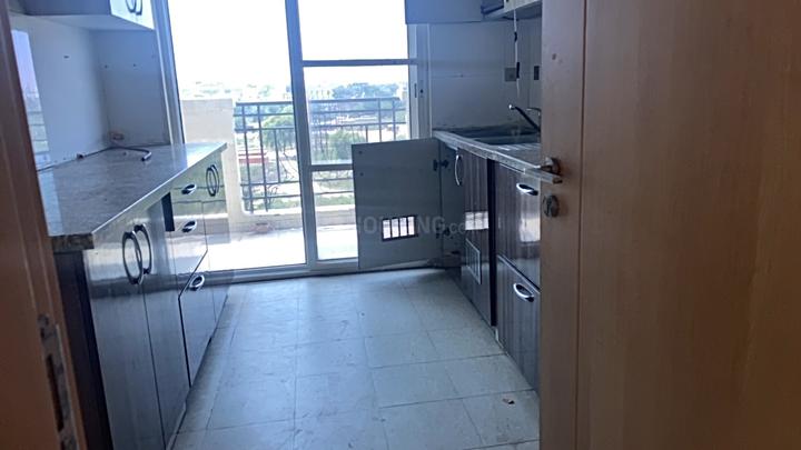 DLF Express Greens Main Image 1