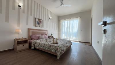 Bedroom Image of 1900 Sq.ft 3 BHK Apartment / Flat for sale in Emaar Palm Gardens, Sector 83 Gurgaon for Rs. 23550000