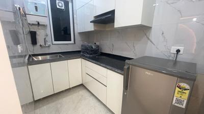 Kitchen Image of 1000 Sq.ft 1 BHK Builder Floor for rent in Sector 46 Gurgaon for Rs. 40000