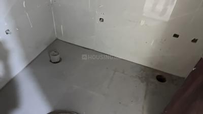 Bathroom Image of 560 Sq.ft 1 BHK Apartment / Flat for sale in Mittal Garden New Delhi for Rs. 3000000