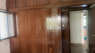 Bedroom Image of 1200 Sq.ft 2 BHK Apartment / Flat for rent in Domlur Layout Bengaluru for Rs. 50000
