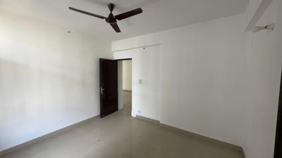 Bedroom Image of 1300 Sq.ft 3 BHK Apartment / Flat for sale in Mahagun Puram Phase 1, Mahagunpuram Ghaziabad for Rs. 8300000