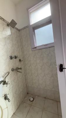 Image of 2100 Sq.ft 4 BHK Builder Floor for rent in Sector 52, Gurgaon for Rs. 45000