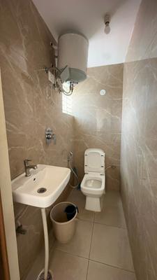 Bathroom Image of 510 Sq.ft 1 BHK Apartment / Flat for rent in S.G. Palya Bengaluru for Rs. 25999