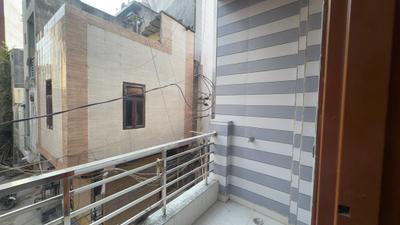 Image of 810 Sq.ft 2 BHK Builder Floor for rent in Razapur Khurd, New Delhi for Rs. 17500