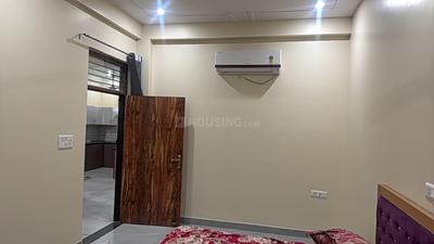 Bedroom Image of 1800 Sq.ft 2 BHK Builder Floor for rent in Shivaji Puram Lucknow for Rs. 25000