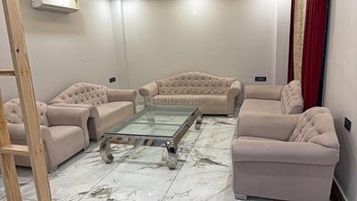 Living Room Image of 3500 Sq.ft 4 BHK Builder Floor for rent in HUDA Plot Sector 38, Sector 38 Gurgaon for Rs. 115000