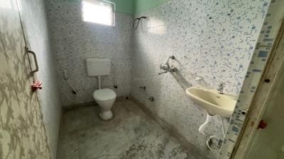 Image of 1050 Sq.ft 2 BHK Apartment / Flat for rent in Purba Putiary, Kolkata for Rs. 12000