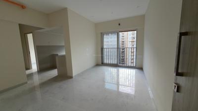 Living Room Image of 600 Sq.ft 2 BHK Apartment / Flat for rent in Swastik Platinum, Vikhroli East Mumbai for Rs. 53000