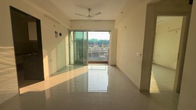 Living Room Image of 1200 Sq.ft 2 BHK Apartment / Flat for rent in L And T Seawoods Residences, Seawoods Navi Mumbai for Rs. 75000