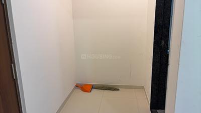 Bathroom Image of 400 Sq.ft 1 RK Apartment / Flat for rent in Gera World Of Joy, Upper Kharadi Pune for Rs. 25000