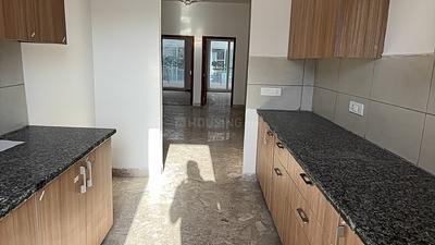 Kitchen Image of 2400 Sq.ft 4 BHK Builder Floor for sale in SS Linden Residential Floors, Sector 84 Gurgaon for Rs. 28100000
