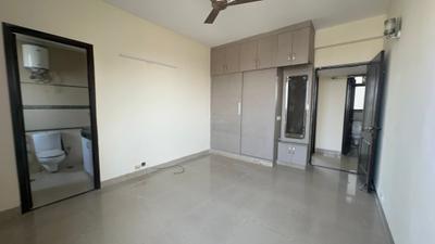 Bedroom Image of 1288 Sq.ft 3 BHK Apartment / Flat for sale in Unitech Uniworld Gardens 2, Sector 47 Gurgaon for Rs. 18200000