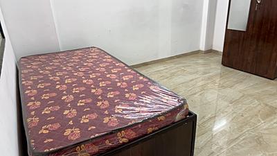 Bedroom Image of 1100 Sq.ft 2 BHK Apartment / Flat for rent in Sai Pride Homes, Nipania Indore for Rs. 20000