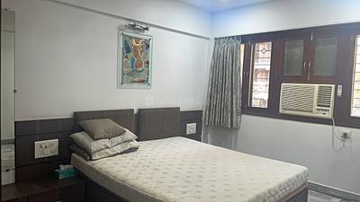 Bedroom Image of 1970 Sq.ft 4 BHK Apartment / Flat for sale in Kumud Apartment, Khar West Mumbai for Rs. 110000000