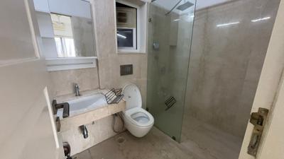 Image of 950 Sq.ft 2 BHK Apartment / Flat for sale in Kanakia Paris, Bandra East, Mumbai for Rs. 29000000