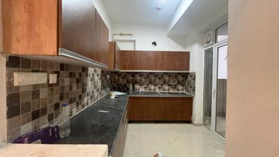 Kitchen Image of 1090 Sq.ft 3 BHK Apartment / Flat for rent in Prateek Grand City, Siddharth Vihar Ghaziabad for Rs. 30000