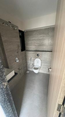 Bathroom Image of 450 Sq.ft 1 BHK Apartment / Flat for rent in Paradigm Antalya, Jogeshwari West Mumbai for Rs. 48000