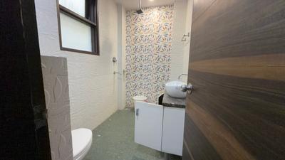 Image of 2200 Sq.ft 4 BHK Builder Floor for rent in Vikaspuri, New Delhi for Rs. 100000
