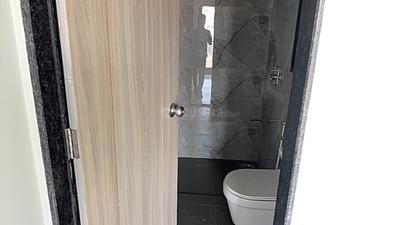 Bathroom Image of 600 Sq.ft 1 BHK Apartment / Flat for sale in Ufasa Fortune Star, Byculla Mumbai for Rs. 17500000