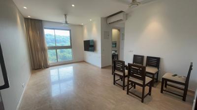 Living Room Image of 1250 Sq.ft 3 BHK Apartment / Flat for sale in Hiranandani Highland A B C D And E Wing, Powai Mumbai for Rs. 43500000