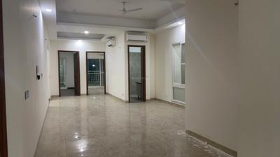Living Room Image of 2385 Sq.ft 4 BHK Apartment / Flat for rent in Wave Veridia, Wave City Ghaziabad for Rs. 55000
