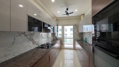 Kitchen Image of 2350 Sq.ft 3 BHK Builder Floor for rent in South City Luxury Floors, Sector 50 Gurgaon for Rs. 90000