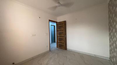 Bedroom Image of 950 Sq.ft 3 BHK Builder Floor for sale in Mahavir Enclave New Delhi for Rs. 8500000