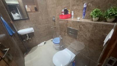 Bathroom Image of 700 Sq.ft 1 BHK Builder Floor for rent in Sector 57 Gurgaon for Rs. 18000