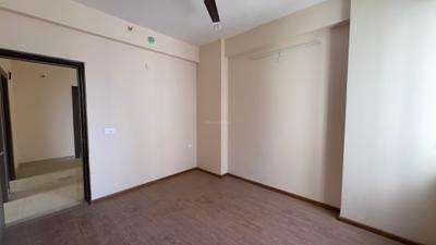 Bedroom Image of 1045 Sq.ft 3 BHK Apartment / Flat for rent in Amrapali Dream Valley 2, Noida Extension Greater Noida for Rs. 18000