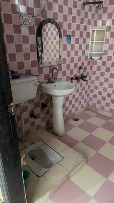 Image of 1200 Sq.ft 2 BHK Builder Floor for rent in Sector 48, Noida for Rs. 25000
