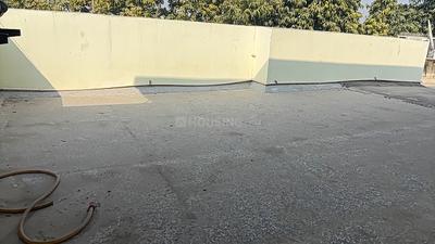 Bathroom Image of 300 Sq.ft 1 RK Studio for rent in Sarita Vihar New Delhi for Rs. 25000