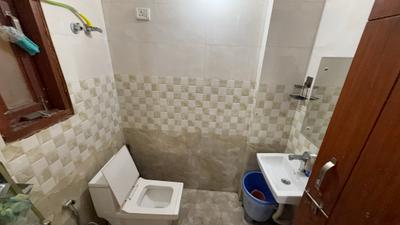 Bathroom Image of 600 Sq.ft 1 BHK Apartment / Flat for sale in Saket Harmony, Said-Ul-Ajaib New Delhi for Rs. 2400000