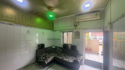 Living Room Image of 1500 Sq.ft 2 BHK Apartment / Flat for rent in Amraiwadi Ahmedabad for Rs. 18000