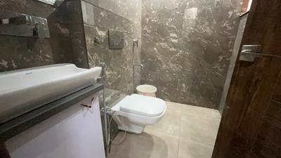 Image of 756 Sq.ft 2 BHK Builder Floor for rent in Paschim Vihar, New Delhi for Rs. 41000
