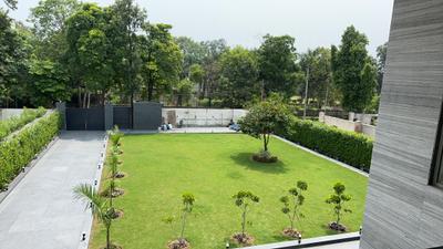 Image of 19000 Sq.ft 3 BHK Farm House for sale in Chhattarpur, New Delhi for Rs. 400000000