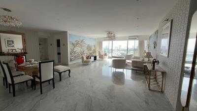 Living Room Image of 2400 Sq.ft 4 BHK Apartment / Flat for sale in Bandra West Mumbai for Rs. 200000000