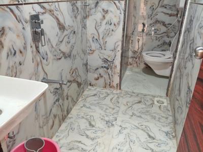 Bathroom Image of 650 Sq.ft 1 BHK Apartment / Flat for sale in Kharghar Navi Mumbai for Rs. 7800000