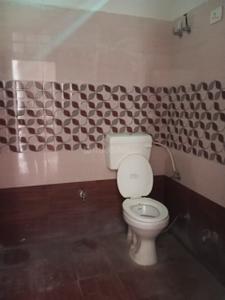 Bathroom Image of 1200 Sq.ft 1 BHK Independent House for rent in Jankipuram Lucknow for Rs. 10000