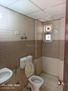 Bathroom Image of 710 Sq.ft 2 BHK Apartment / Flat for sale in Signature Global Grand IVA, Sector 103 Gurgaon for Rs. 7000000