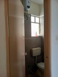 Bathroom Image of 800 Sq.ft 2 BHK Apartment / Flat for rent in Manjari Greens Annexe, Hadapsar Pune for Rs. 26500