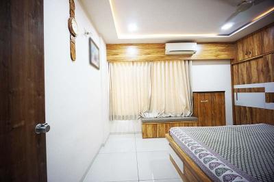 Bedroom Image of 2205 Sq.ft 3 BHK Apartment / Flat for sale in Samved Green Valley, Sargasan Gandhinagar for Rs. 11500000
