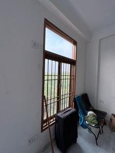 Bedroom Image of 413 Sq.ft 1 RK Builder Floor for rent in Freedom Fighters Enclave New Delhi for Rs. 9520