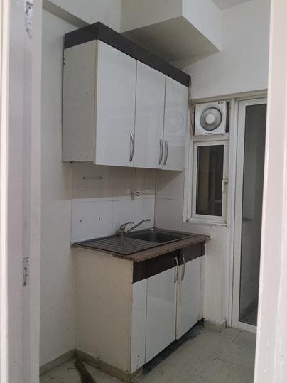 DLF Capital Greens Main Image 1