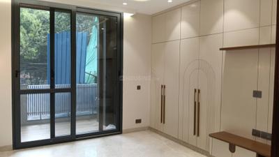 Bedroom Image of 2700 Sq.ft 4 BHK Builder Floor for sale in Kalkaji New Delhi for Rs. 75000000