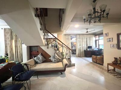 Hall Image of 7600 Sq.ft 6 BHK Apartment / Flat for sale in Purvanchal Silver Estate, Sector 50 Noida for Rs. 110000000