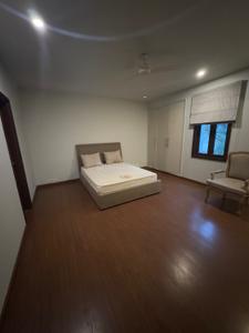 Bedroom Image of 8000 Sq.ft 8 BHK Independent House for sale in New Friends Colony New Delhi for Rs. 670000000